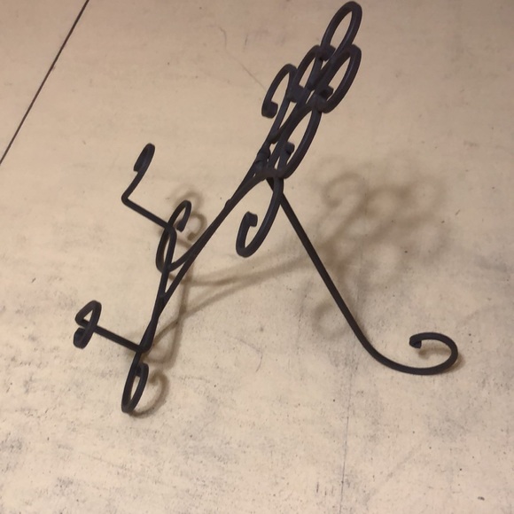 Vintage Brown Wrought Iron Plate or Recipe Book Holder 10x10x16” - Picture 4 of 4